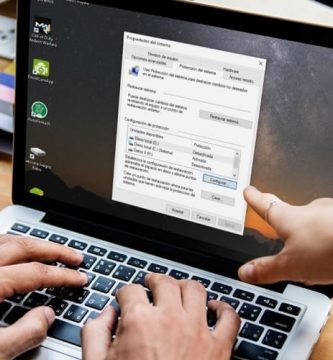 restaurar sistema de archivos windows 10.