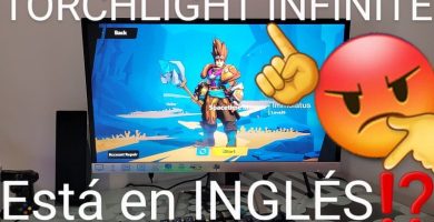 Poner Torchlight Infinite en Español.