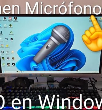 el micrófono se baja solo en Windows 11
